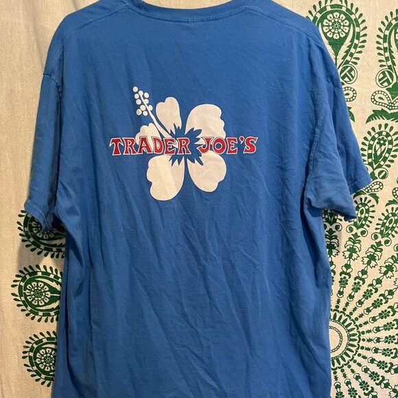 Trader Joe's Men's Blue T-shirt - Picture 2 of 2